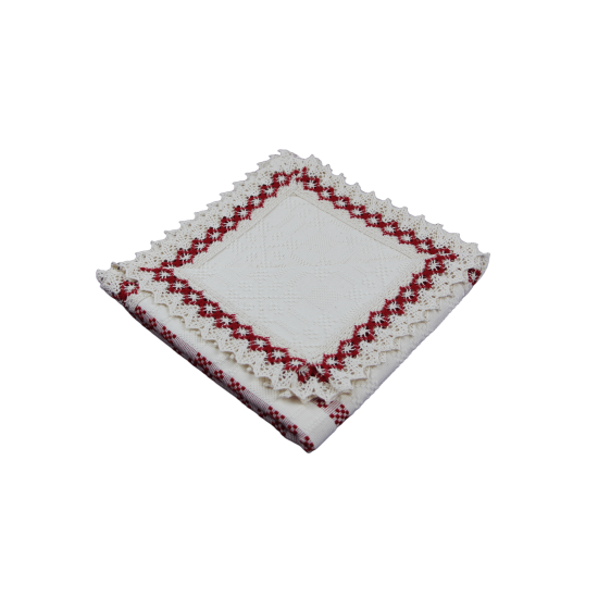 Față de masă crem cu inserție roșie și dantelă crem cu roșu 100 x 100 cm Față de masă crem cu inserție roșie și dantelă crem cu roșu 100 x 100 cm