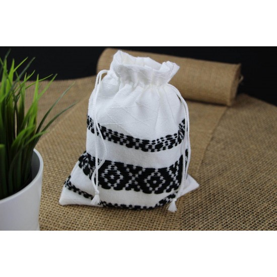 Trăistuță cu șnur 20 x18 cm model Sibiana 2