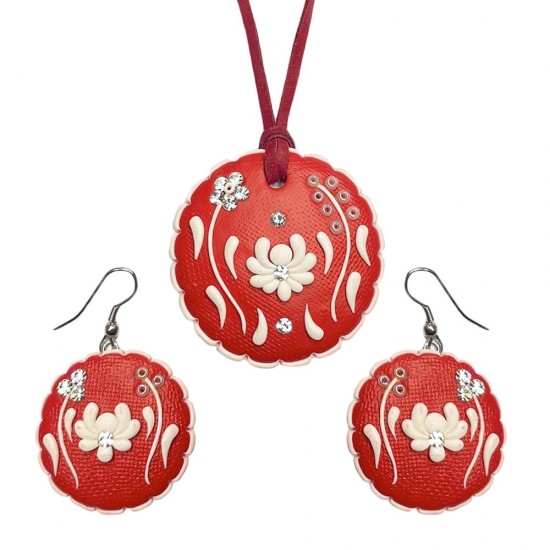 Set Cu Cercei Lungi Motive Traditionale Model 03 Set Cu Cercei Lungi Motive Traditionale Model 03