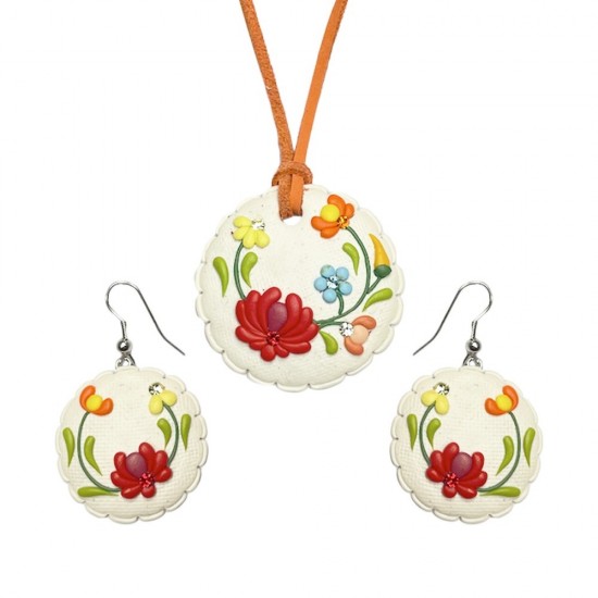 Set Cu Cercei Lungi Motive Traditionale Model 10